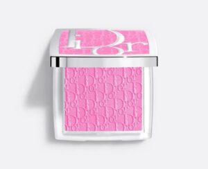 O Rosa Que Transcende o Tempo: Blush Continua Reinando na Beleza