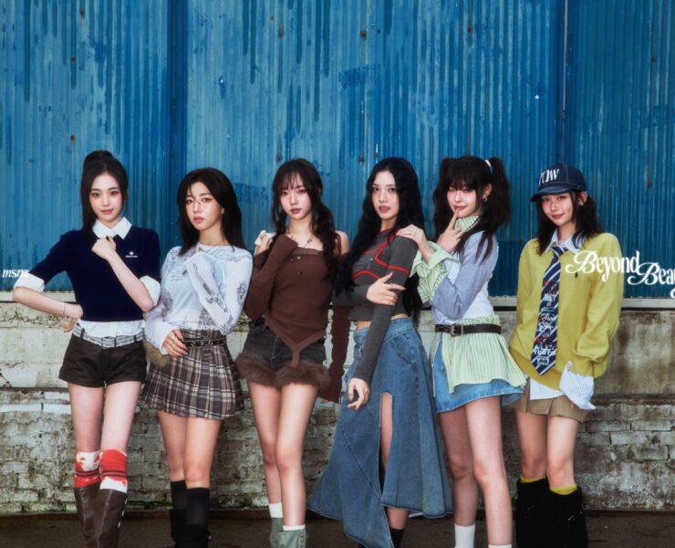 tripleS Desvenda Universo Celestial com 