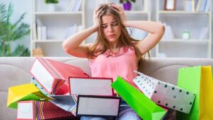 Astrologia e Finanças: Como as Estrelas Podem Influenciar Seus Hábitos de Dinheiro