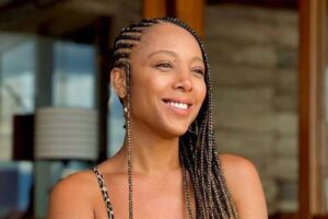 Negra Li: Três Décadas de Rap, Empoderamento e Ícone Musical no Brasil